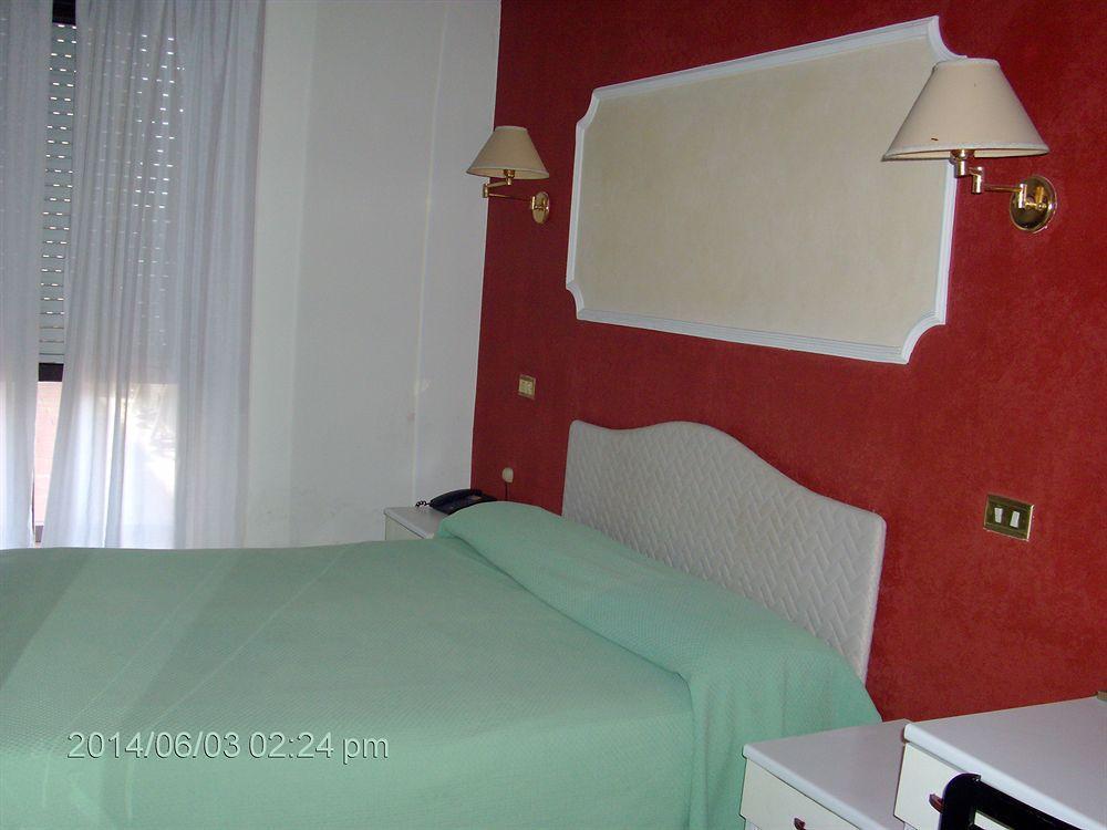 Pisani Hotel San Nicola La Strada المظهر الخارجي الصورة