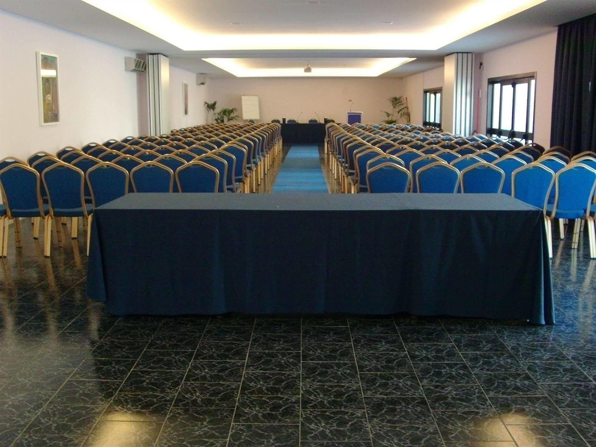 Pisani Hotel San Nicola La Strada المظهر الخارجي الصورة